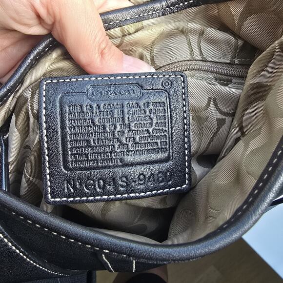 Coach Vintage Y2K Small Signature Buckle Flap Soho Crossbody - Picture 7 of 7